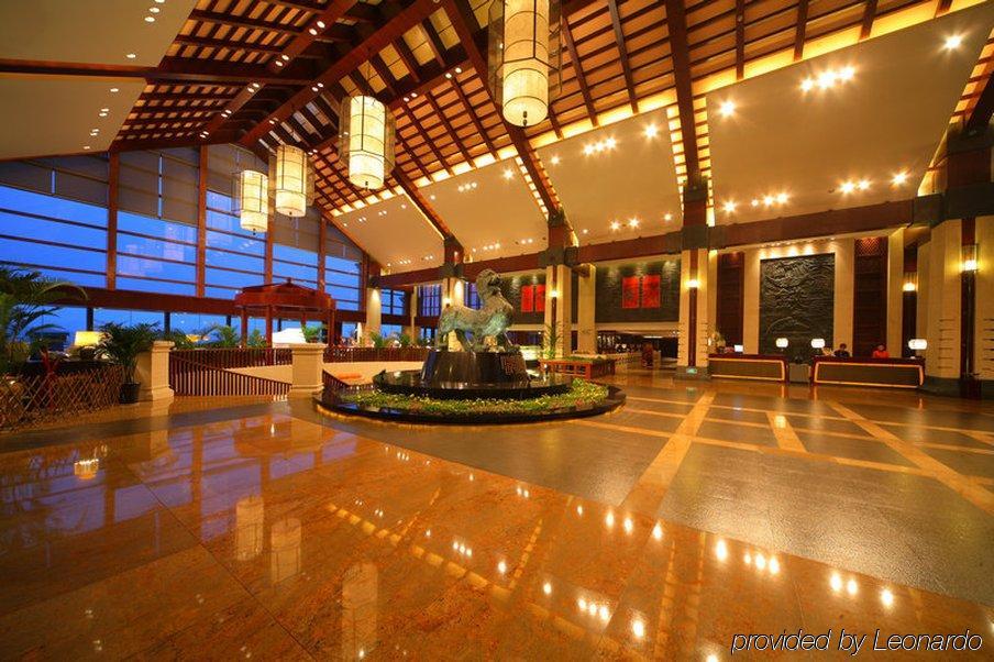 临安中都青山湖畔大酒店 临安镇 外观 照片